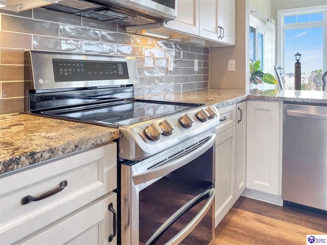 202 McMillian Loop, Elizabethtown, KY 42701