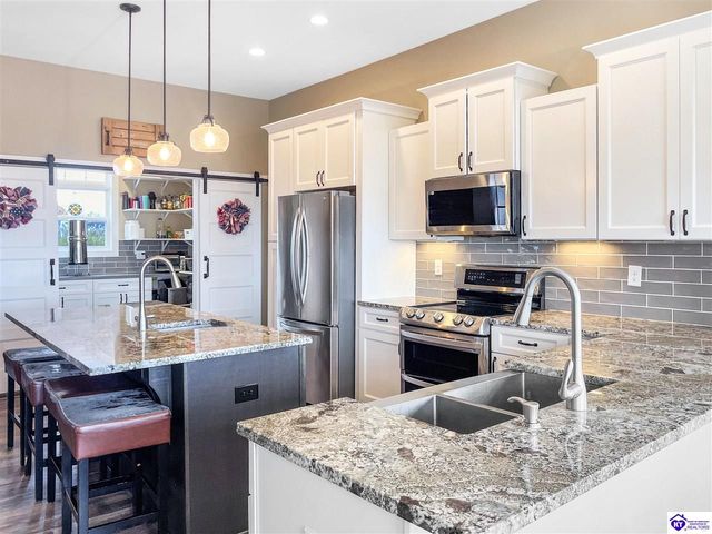 202 McMillian Loop, Elizabethtown, KY 42701