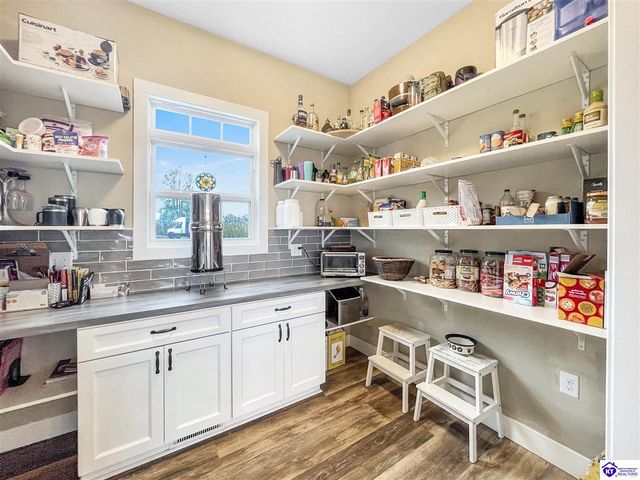 202 McMillian Loop, Elizabethtown, KY 42701