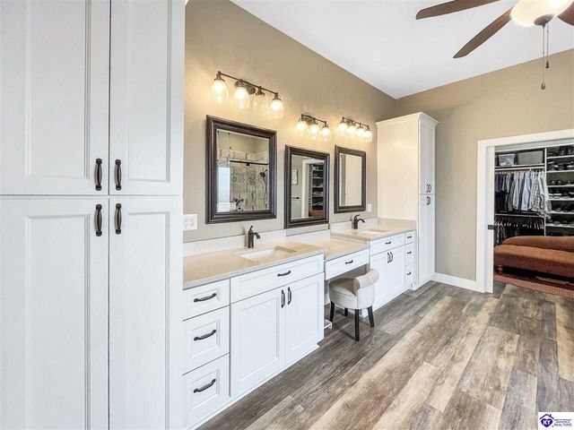 202 McMillian Loop, Elizabethtown, KY 42701