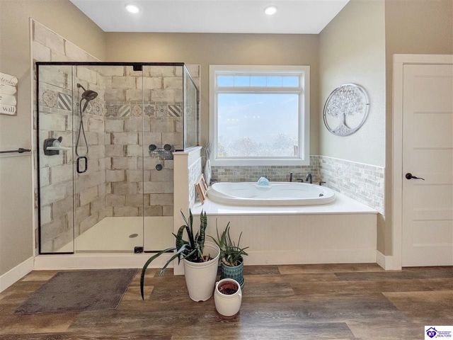 202 McMillian Loop, Elizabethtown, KY 42701