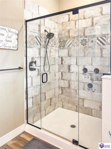 202 McMillian Loop, Elizabethtown, KY 42701