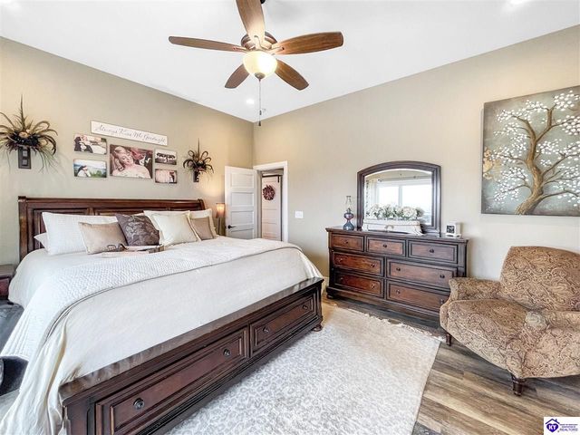 202 McMillian Loop, Elizabethtown, KY 42701