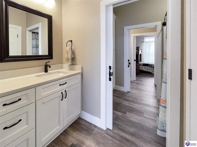 202 McMillian Loop, Elizabethtown, KY 42701