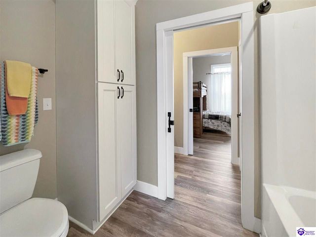 202 McMillian Loop, Elizabethtown, KY 42701