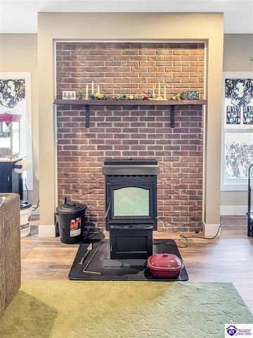 202 McMillian Loop, Elizabethtown, KY 42701