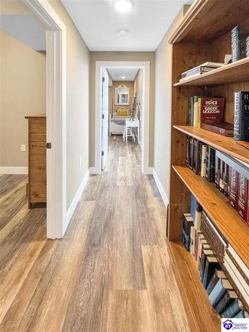 202 McMillian Loop, Elizabethtown, KY 42701