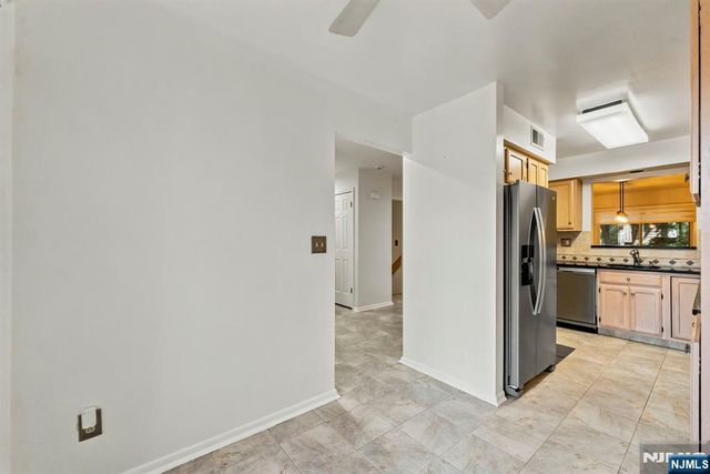 5 Wedgewood Drive, Woodland Park, NJ 07424