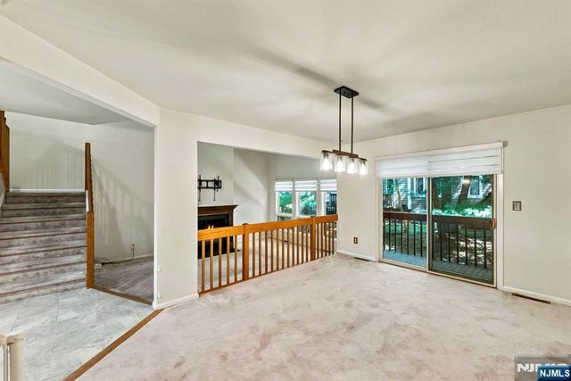 5 Wedgewood Drive, Woodland Park, NJ 07424