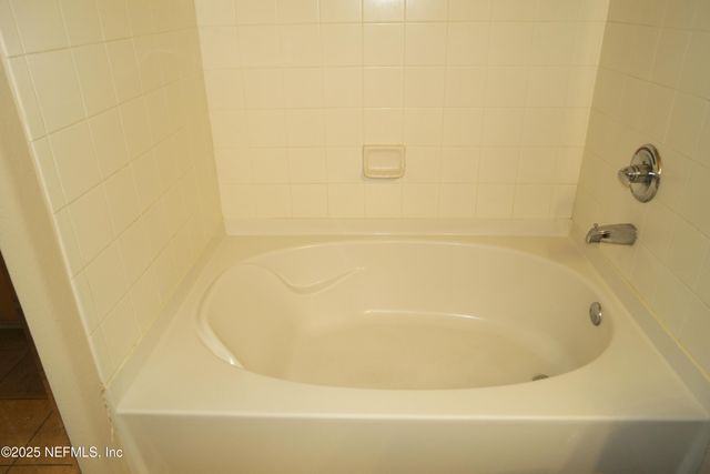 8290 GATE Parkway W 218, Jacksonville, FL 32216