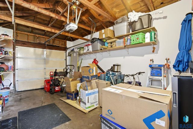2917 E 18th St Street, Sioux Falls, SD 57103