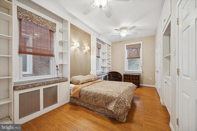 1605 S 8TH ST, Philadelphia, PA 19148