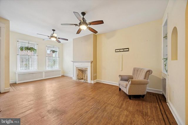 1605 S 8TH ST, Philadelphia, PA 19148