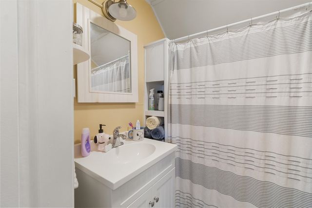 64-66 Swift Street, South Burlington, VT 05403