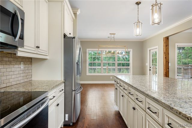 14155 Paul Howell, Northport, AL 35475
