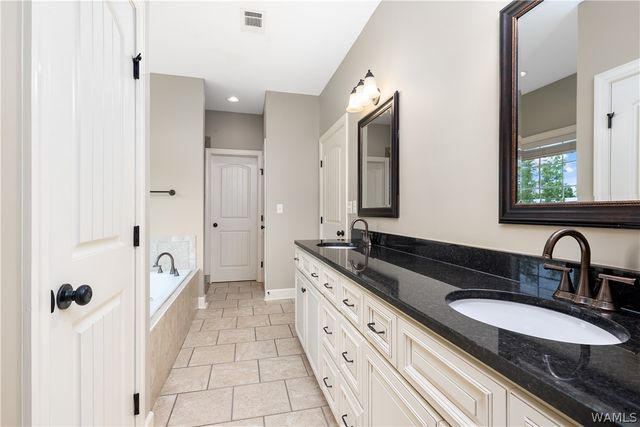 14155 Paul Howell, Northport, AL 35475