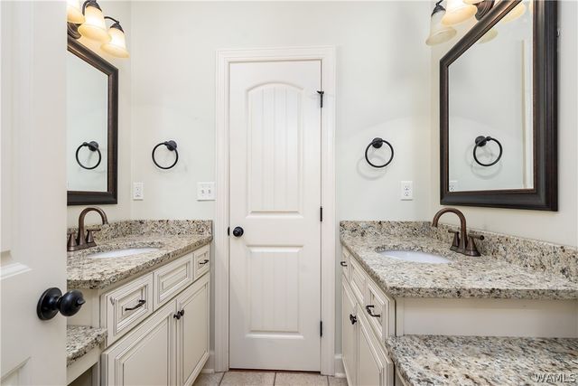14155 Paul Howell, Northport, AL 35475