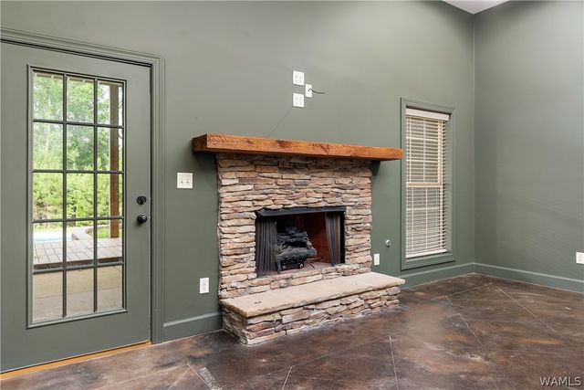 14155 Paul Howell, Northport, AL 35475