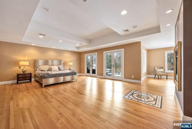 17 Jefferson Avenue, Cresskill, NJ 07626