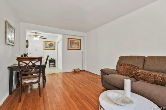 139-15 28th Road 1F, Flushing, NY 11354