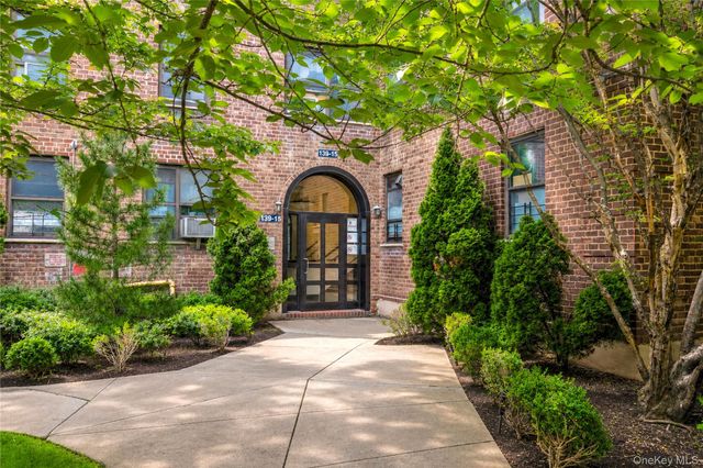 139-15 28th Road 1F, Flushing, NY 11354