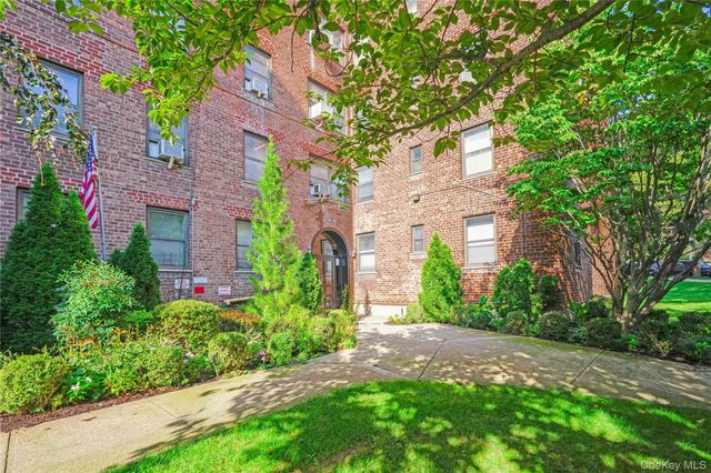 139-15 28th Road 1F, Flushing, NY 11354
