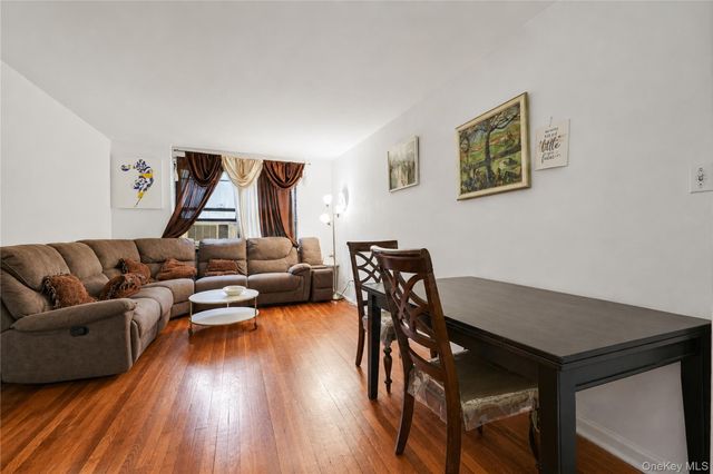 139-15 28th Road 1F, Flushing, NY 11354