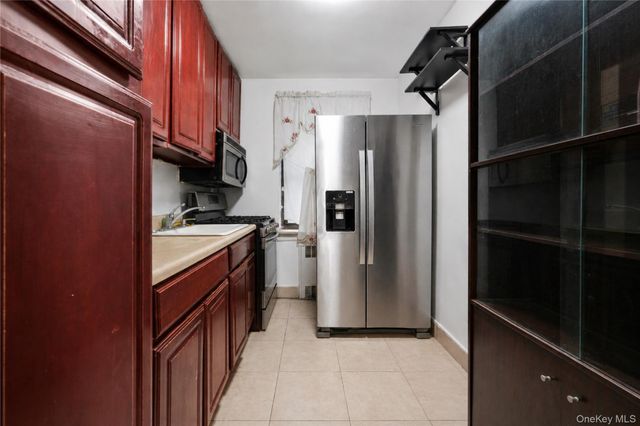 139-15 28th Road 1F, Flushing, NY 11354