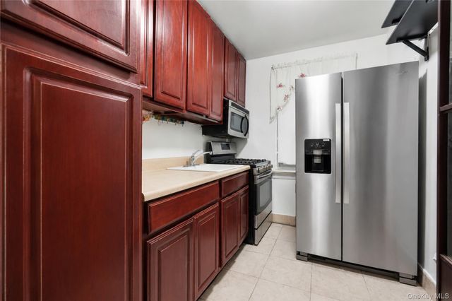 139-15 28th Road 1F, Flushing, NY 11354