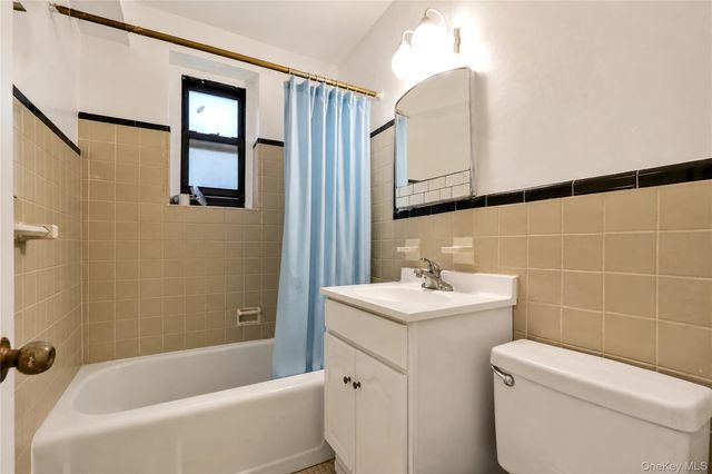 139-15 28th Road 1F, Flushing, NY 11354