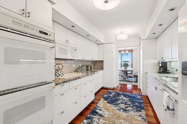 1212 N Lake Shore Drive 10CS, Chicago, IL 60610