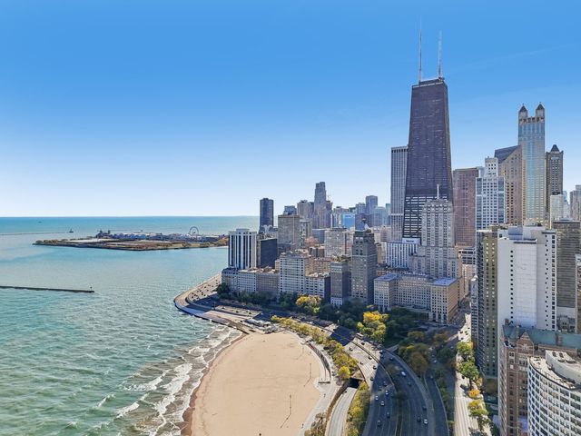 1212 N Lake Shore Drive 10CS, Chicago, IL 60610