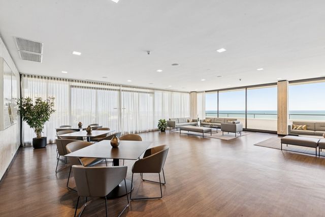 1212 N Lake Shore Drive 10CS, Chicago, IL 60610