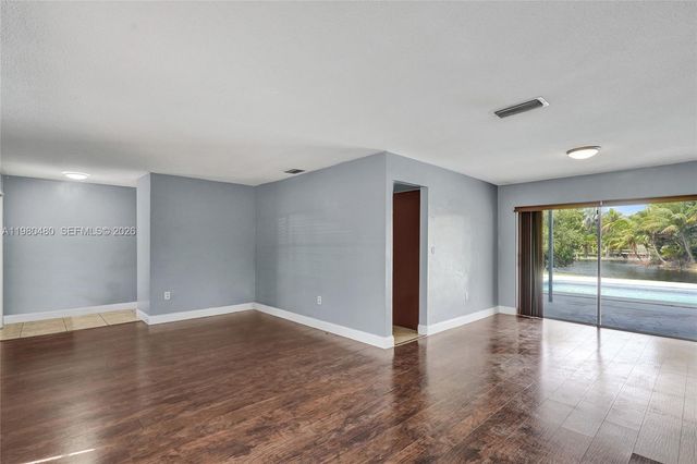 8699 NW 26th Pl, Sunrise, FL 33322