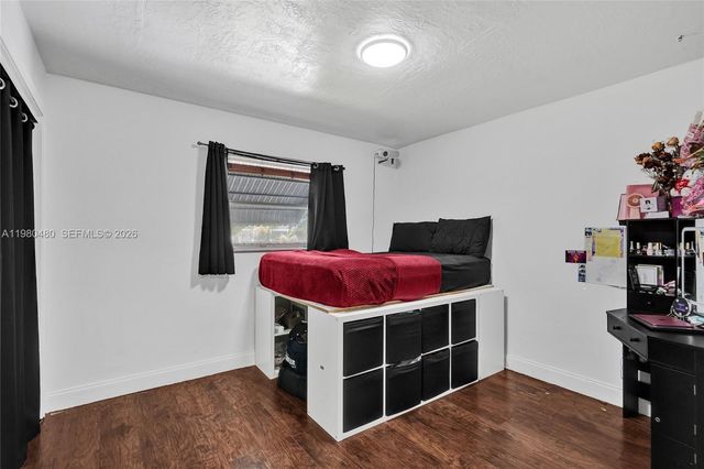 8699 NW 26th Pl, Sunrise, FL 33322