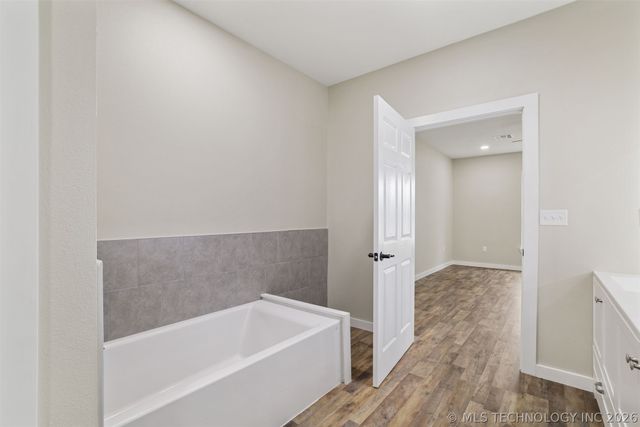 453 W 2nd Street, Silo, OK 74701