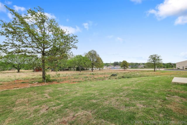 453 W 2nd Street, Silo, OK 74701