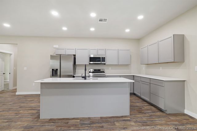 453 W 2nd Street, Silo, OK 74701