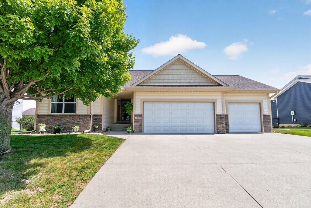 1705 NW Norton Court, Grimes, IA 50111