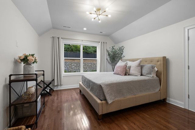 215 Halswelle Dr, Franklin, TN 37064