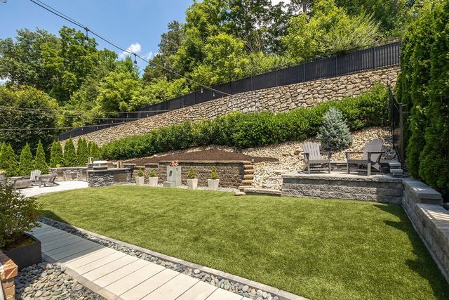 215 Halswelle Dr, Franklin, TN 37064