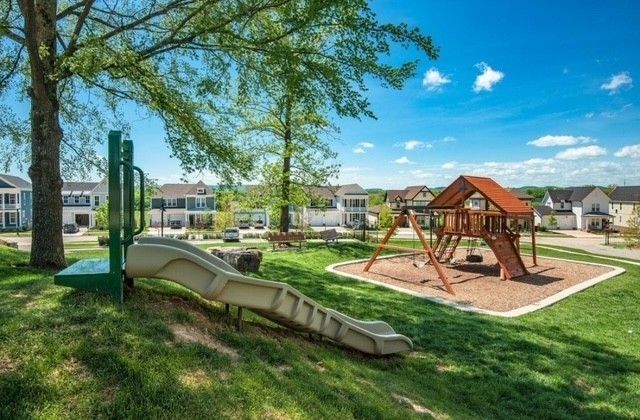 215 Halswelle Dr, Franklin, TN 37064