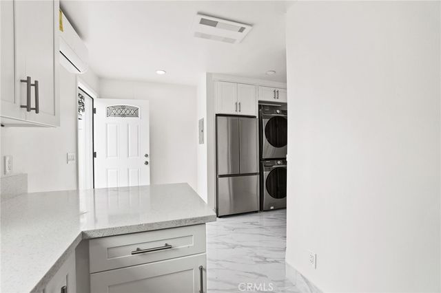 1313 E Merona Place, Anaheim, CA 92805