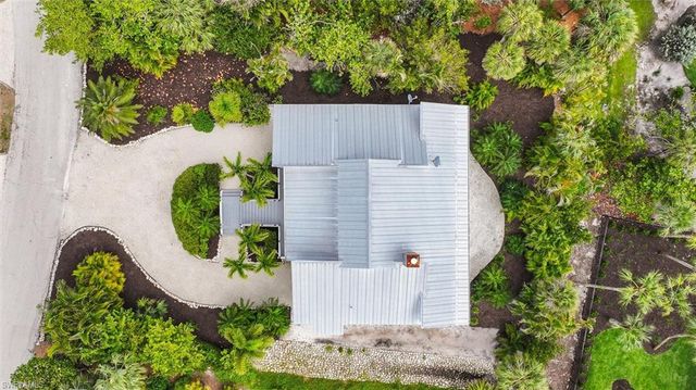 5304 Ladyfinger Lake RD, Sanibel, FL 33957