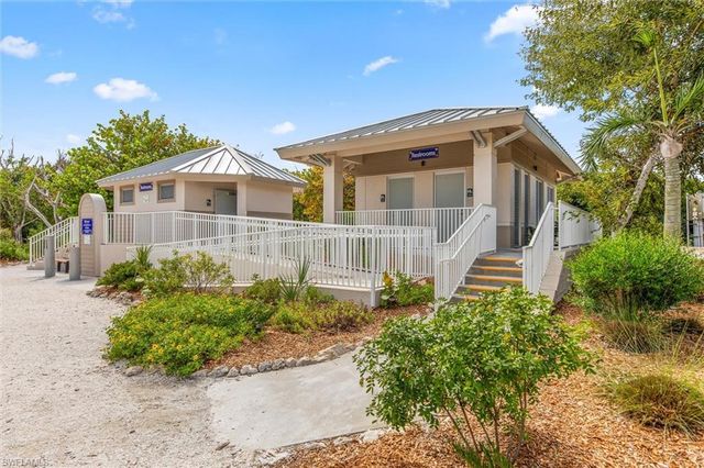 5304 Ladyfinger Lake RD, Sanibel, FL 33957
