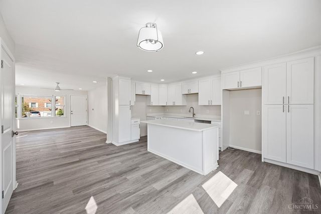 8474 Donna Lane, Sycamore Twp, OH 45236