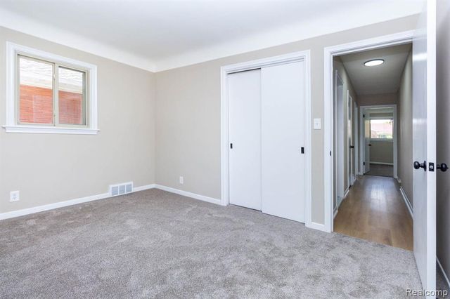 16115 Veronica Avenue, Eastpointe, MI 48021