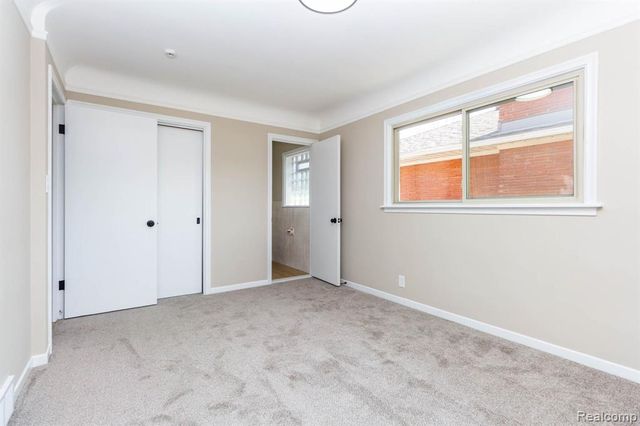 16115 Veronica Avenue, Eastpointe, MI 48021