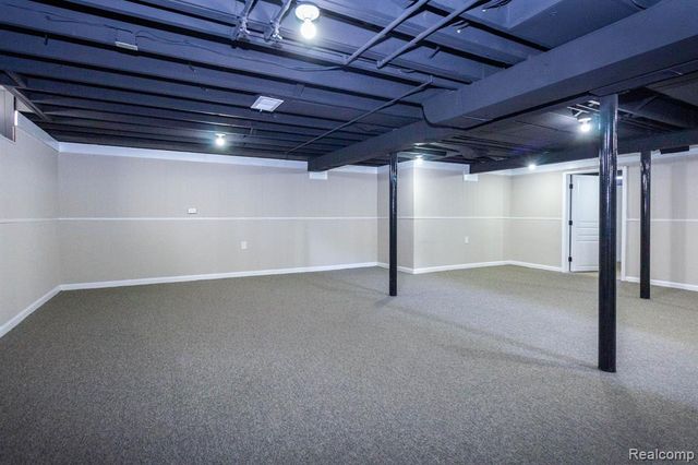 16115 Veronica Avenue, Eastpointe, MI 48021