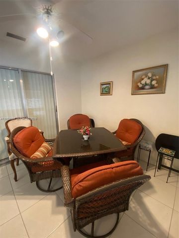 8089 Sweetbriar Way, Boca Raton, FL 33496